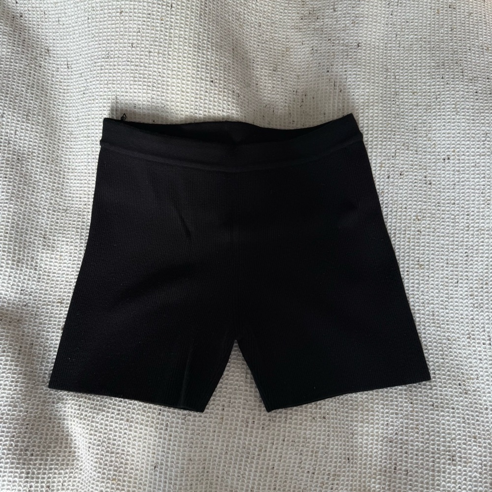 Jacquemus Black 'Le Short Arancia' Shorts